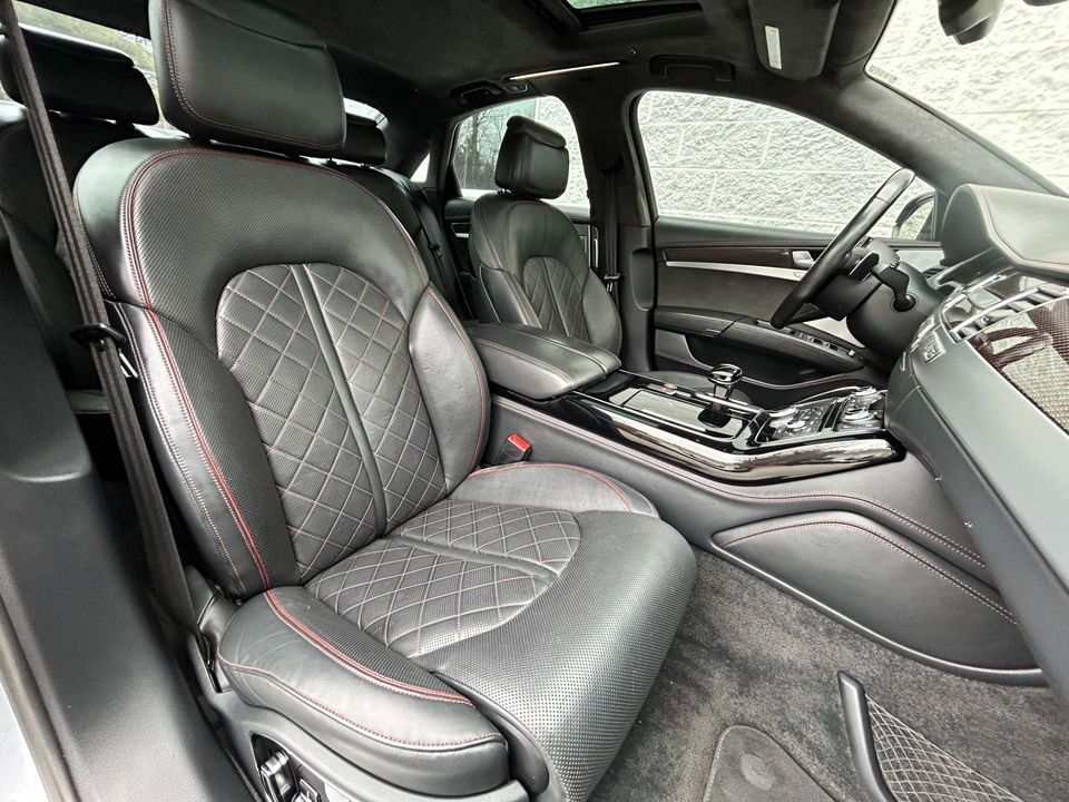 2016 Audi S8 plus