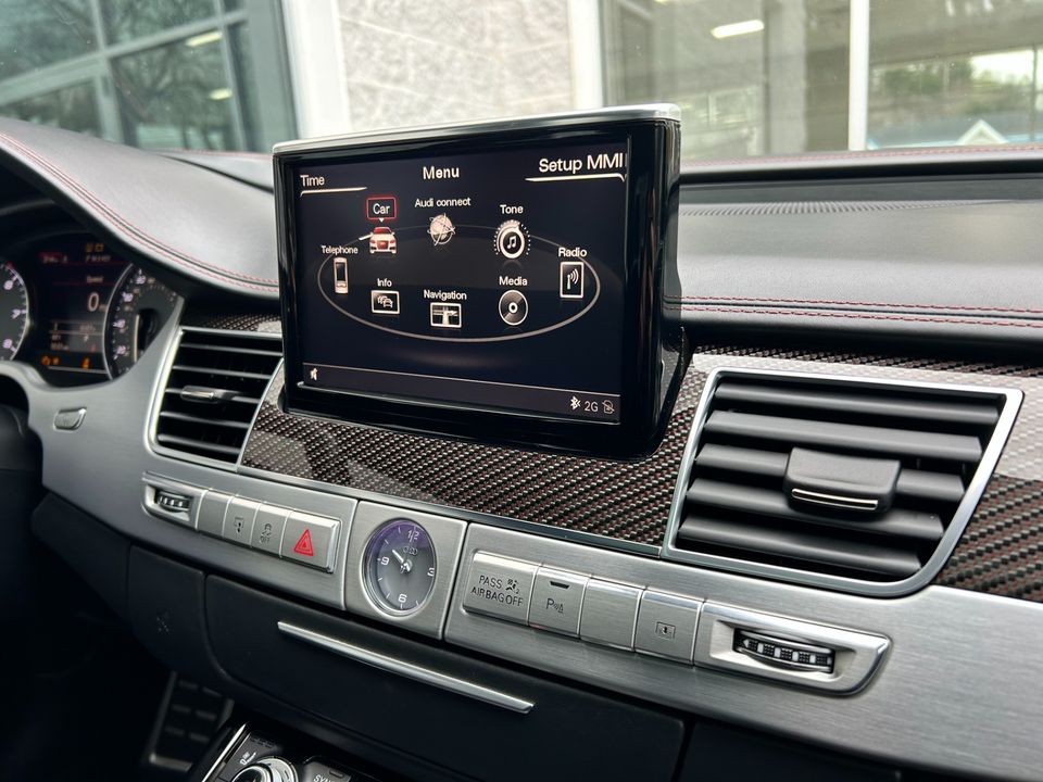 2016 Audi S8 plus