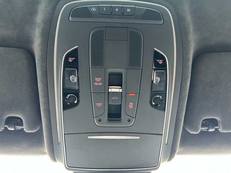 2016 Audi S8 plus
