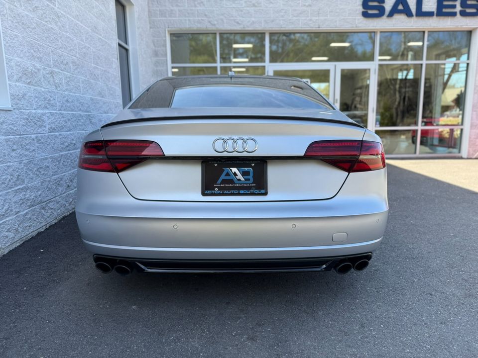 2016 Audi S8 plus