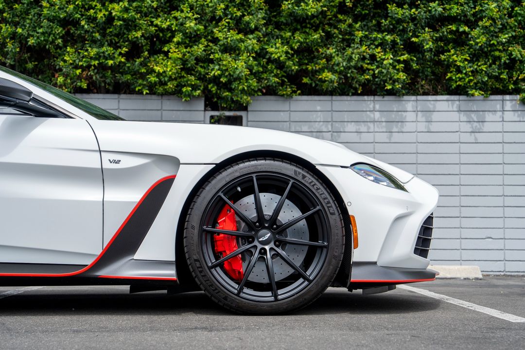 2023 Aston Martin Vantage