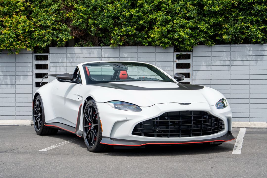 2023 Aston Martin Vantage