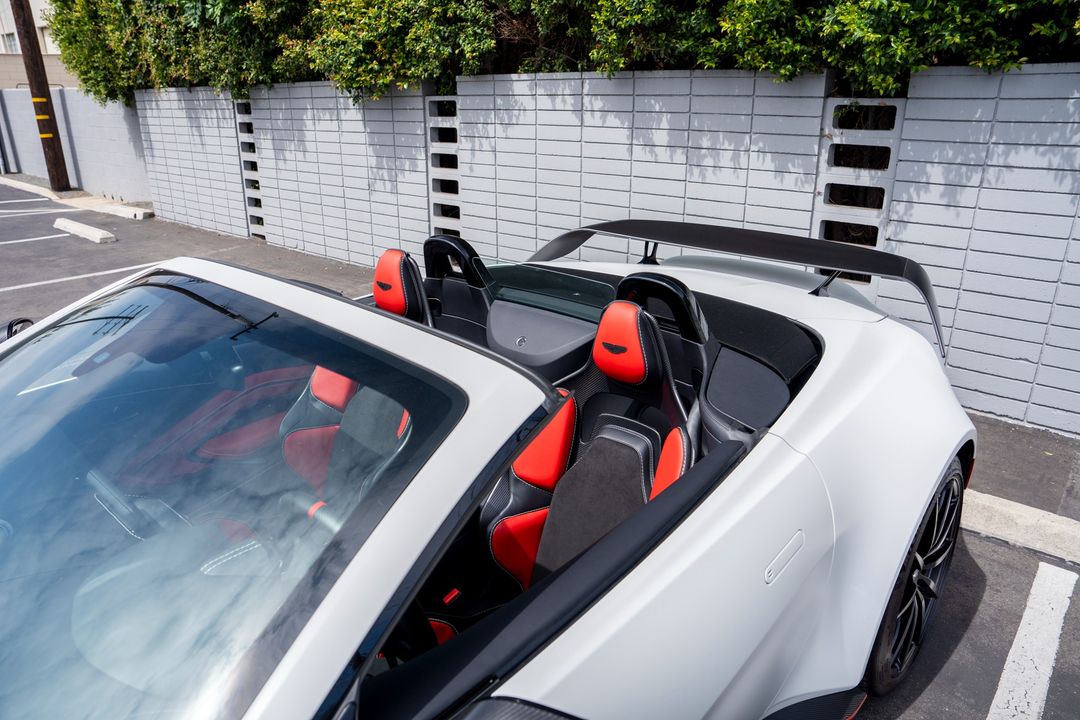 2023 Aston Martin Vantage