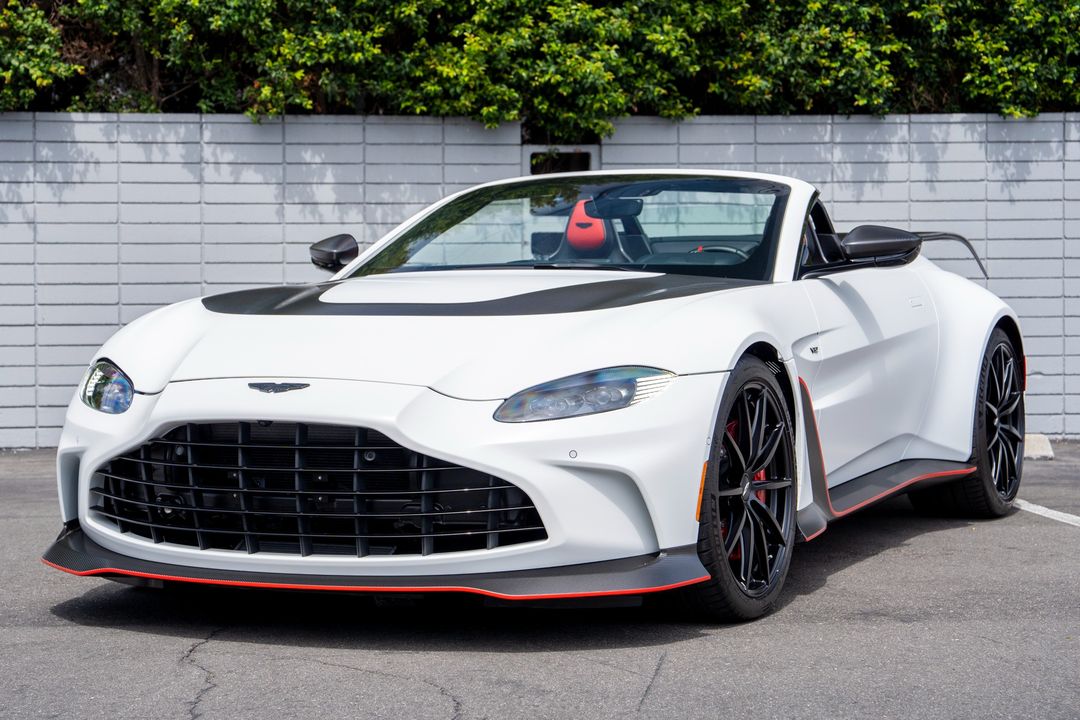 2023 Aston Martin Vantage