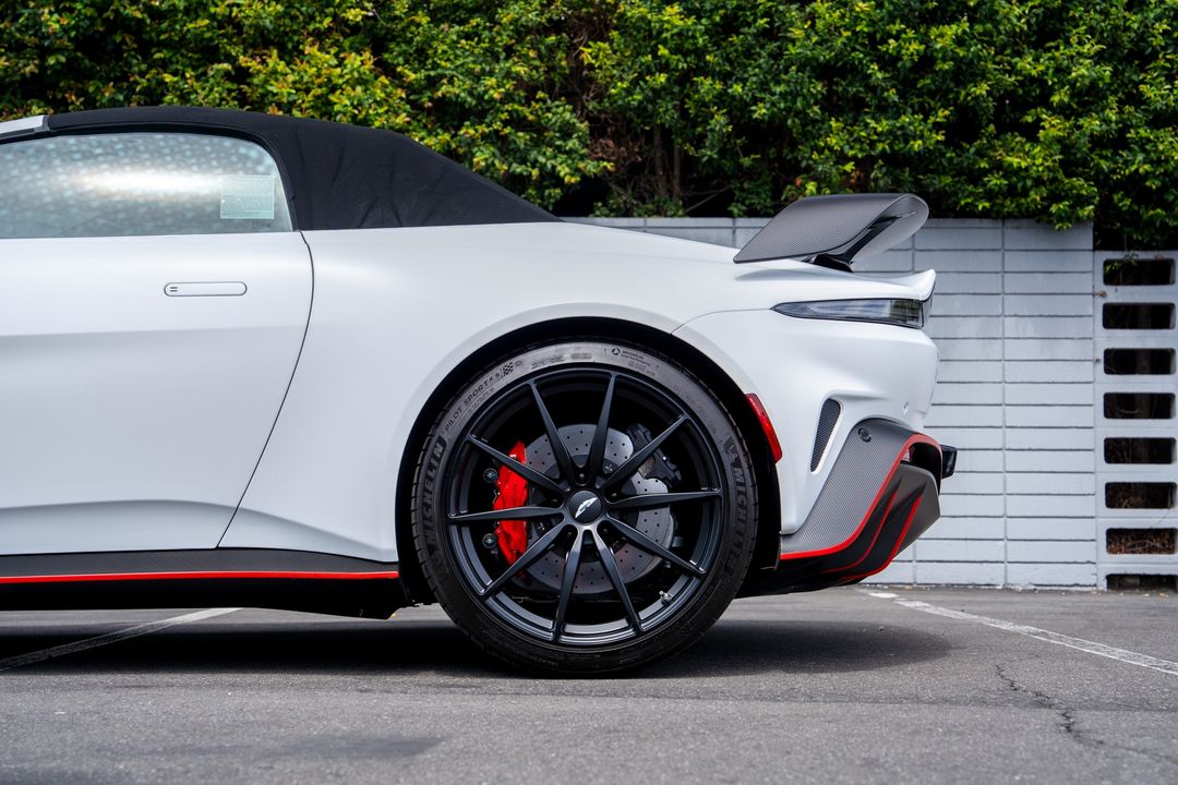 2023 Aston Martin Vantage