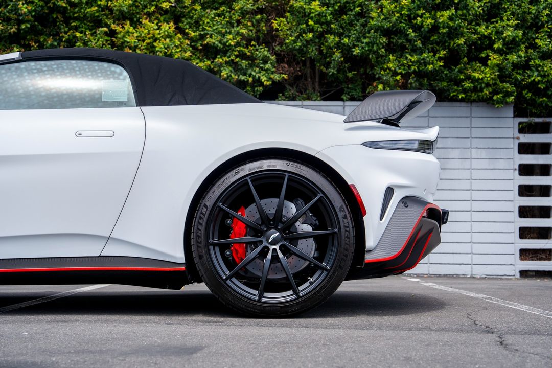 2023 Aston Martin Vantage