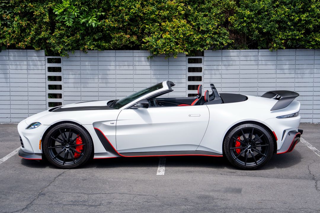 2023 Aston Martin Vantage