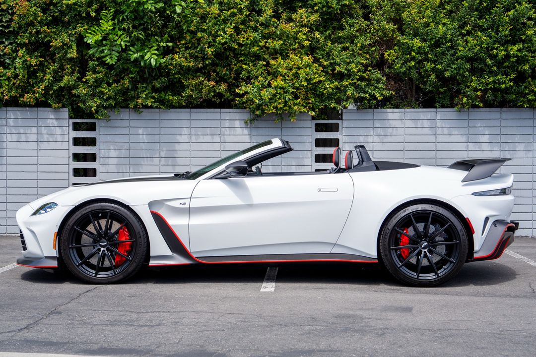 2023 Aston Martin Vantage