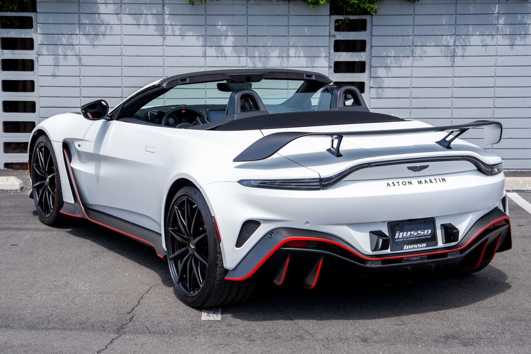 2023 Aston Martin Vantage