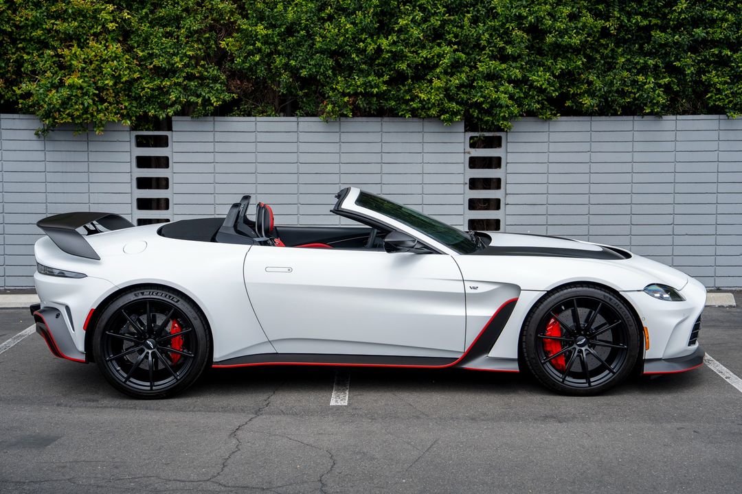 2023 Aston Martin Vantage