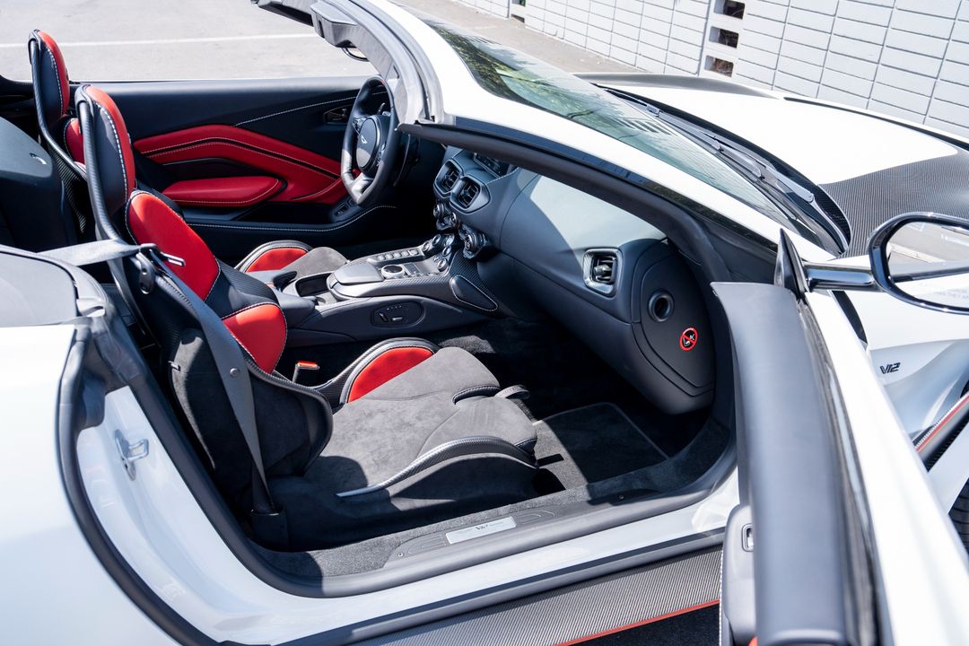 2023 Aston Martin Vantage