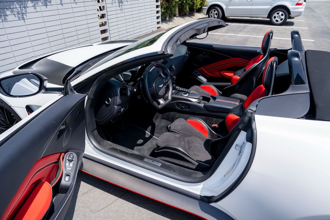 2023 Aston Martin Vantage
