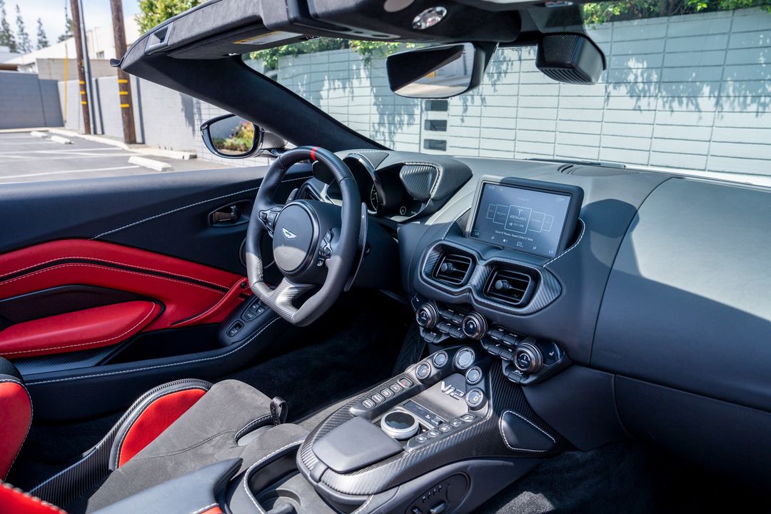 2023 Aston Martin Vantage