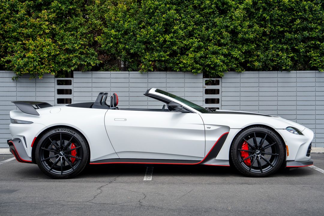 2023 Aston Martin Vantage