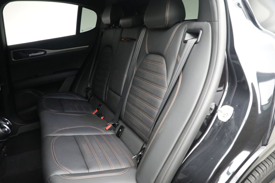 2025 Alfa Romeo Stelvio