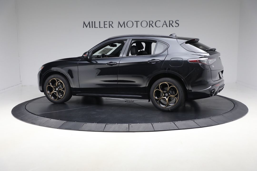 2025 Alfa Romeo Stelvio