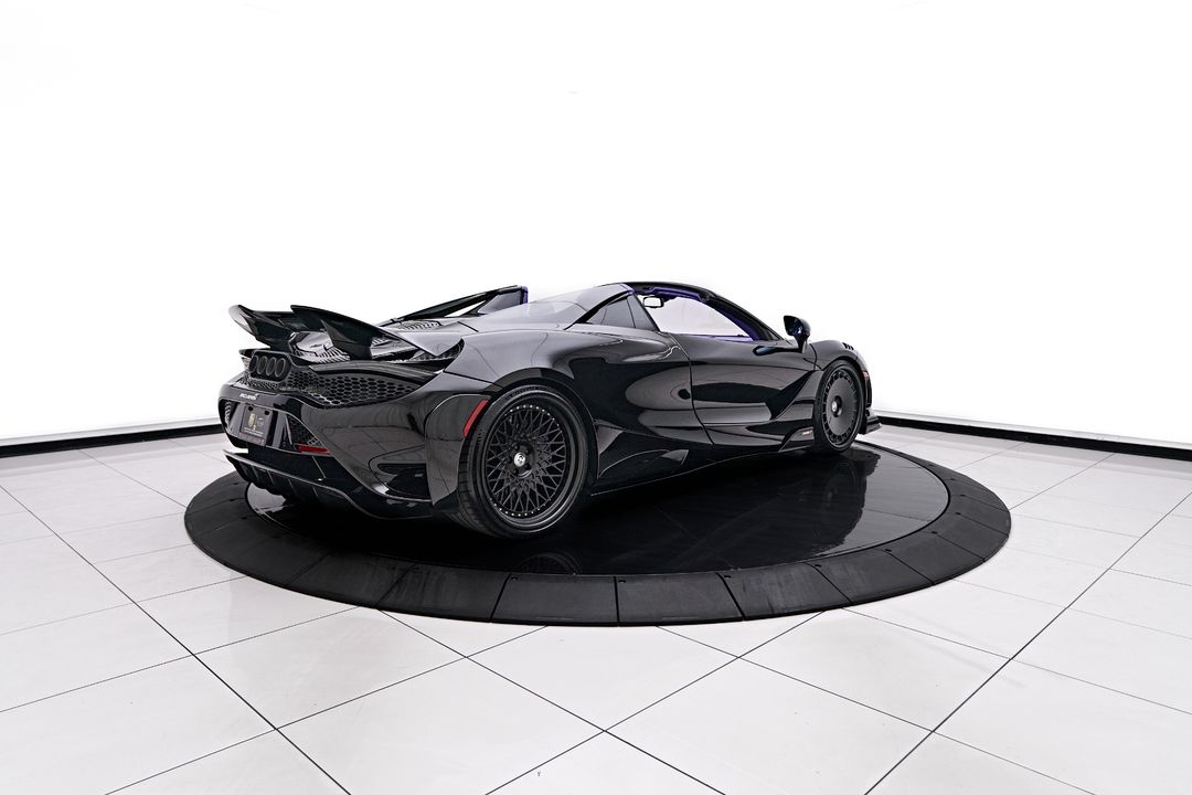 2022 McLaren 765LT