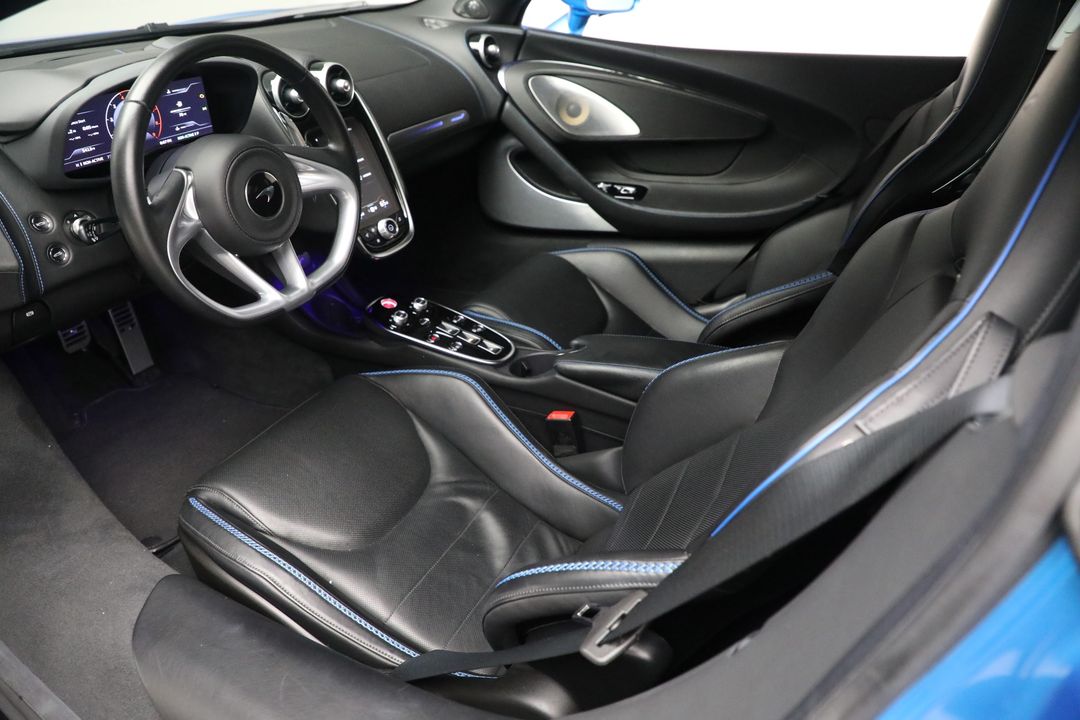 2021 McLaren GT