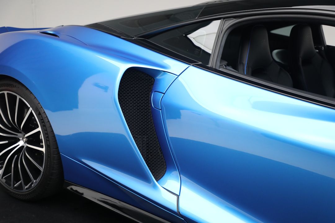 2021 McLaren GT