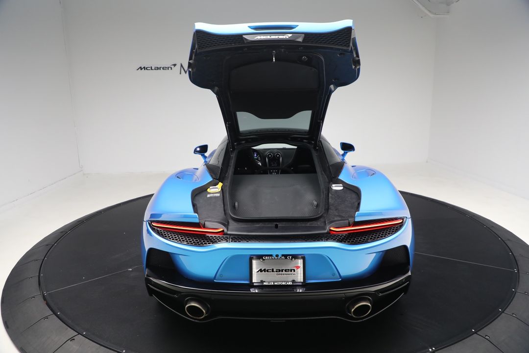 2021 McLaren GT