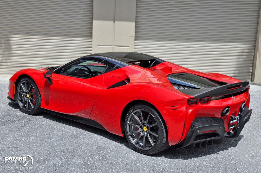 2023 Ferrari SF90 Spider