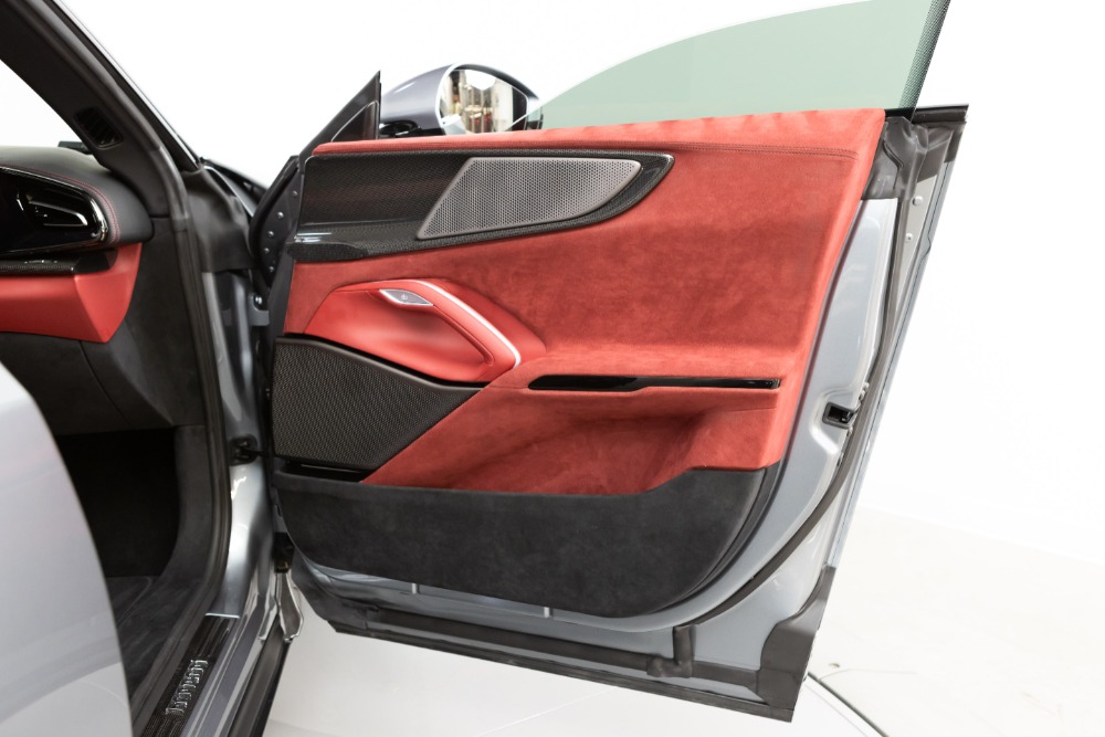 2025 Ferrari Purosangue