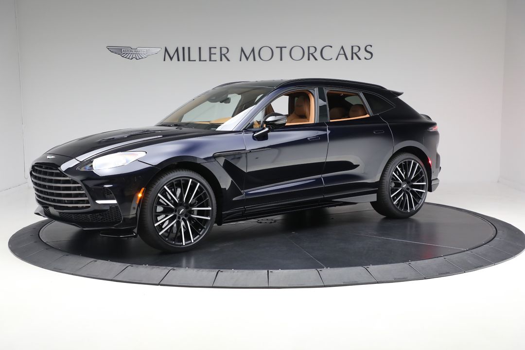 2025 Aston Martin DBX