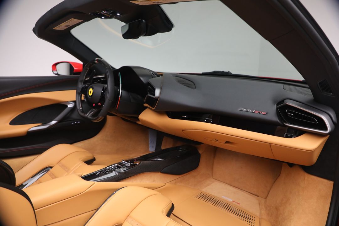 2025 Ferrari 296 GTS