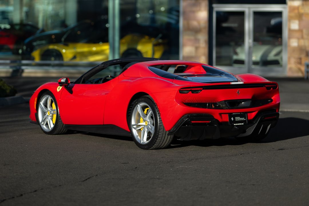 2025 Ferrari 296 GTS