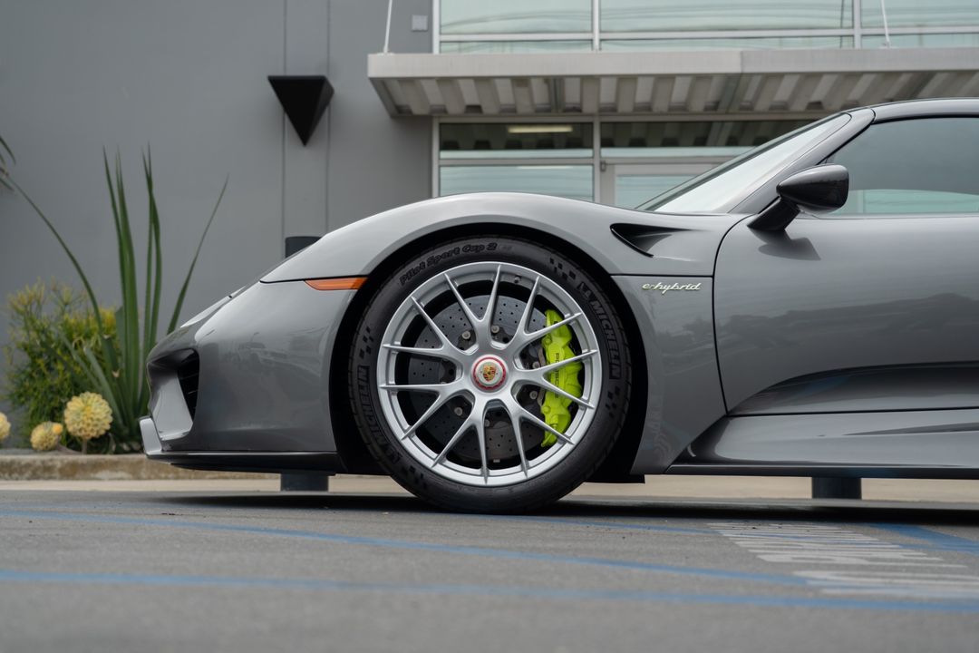 2015 Porsche 918 Spyder
