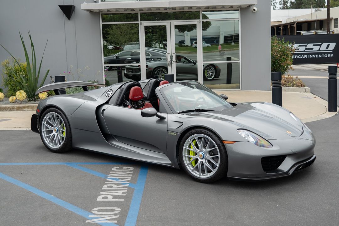 2015 Porsche 918 Spyder