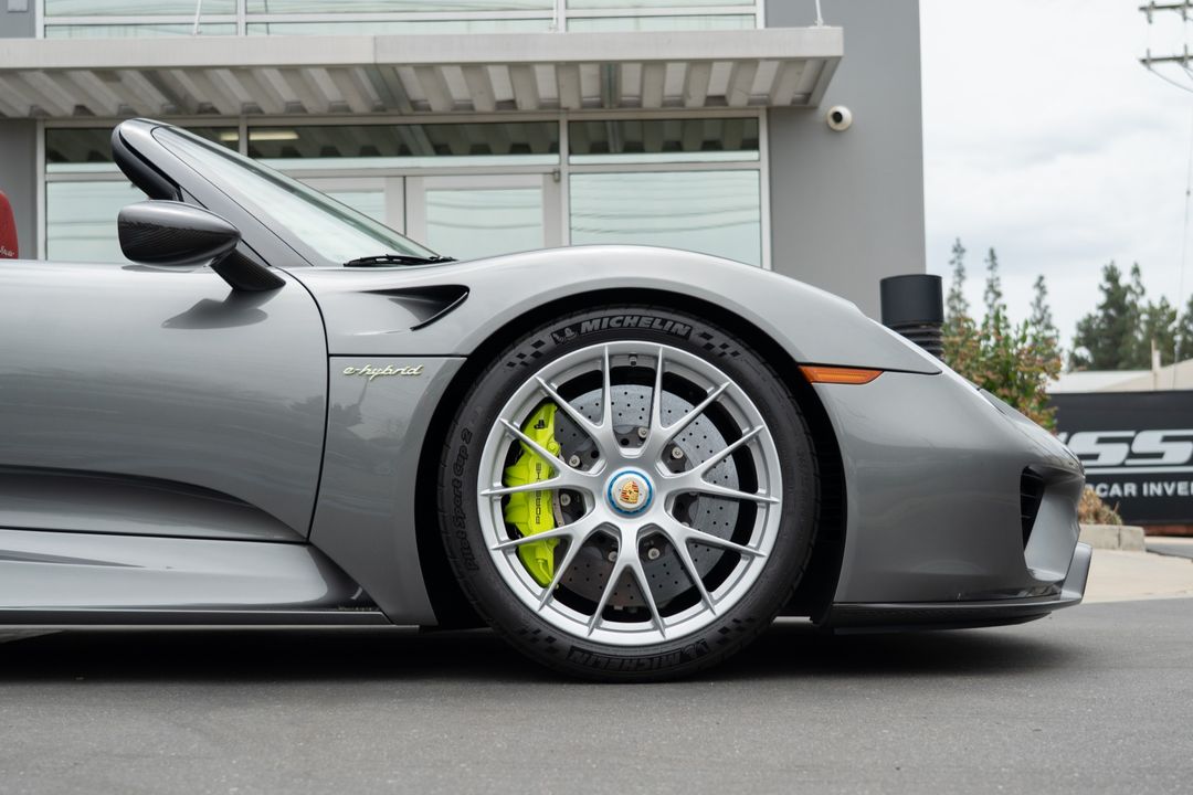 2015 Porsche 918 Spyder