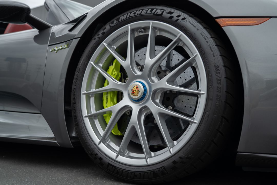 2015 Porsche 918 Spyder