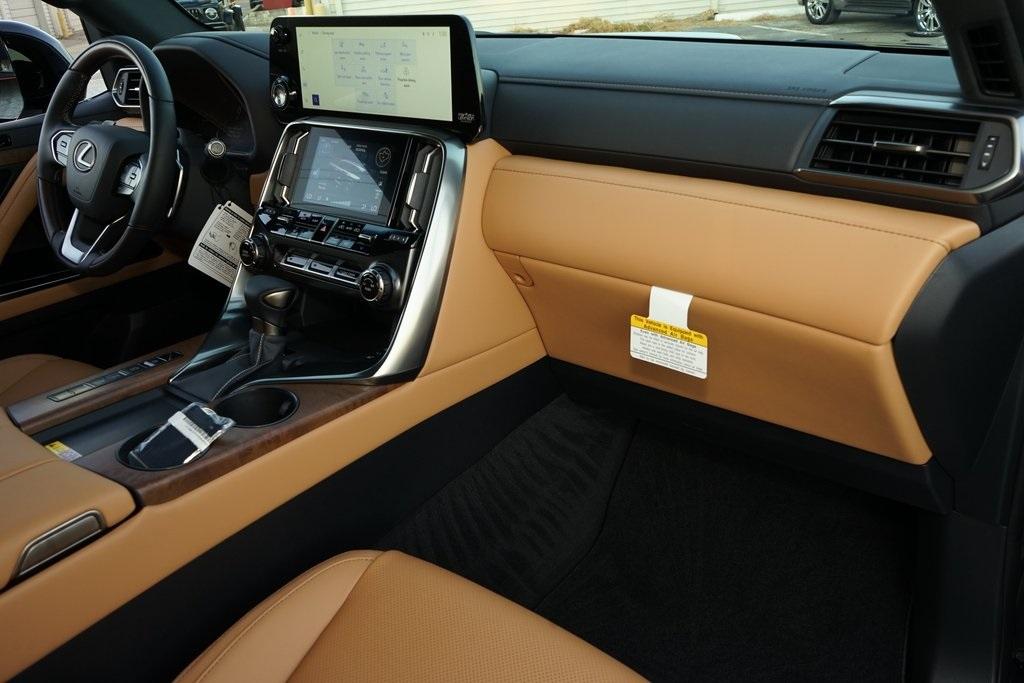 2025 Lexus LX