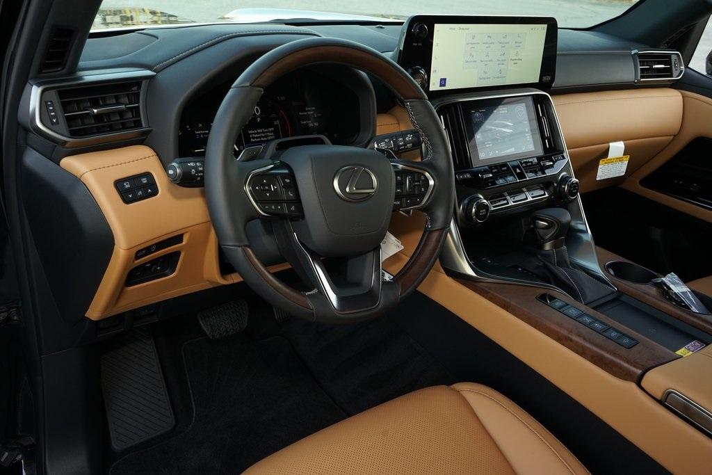 2025 Lexus LX