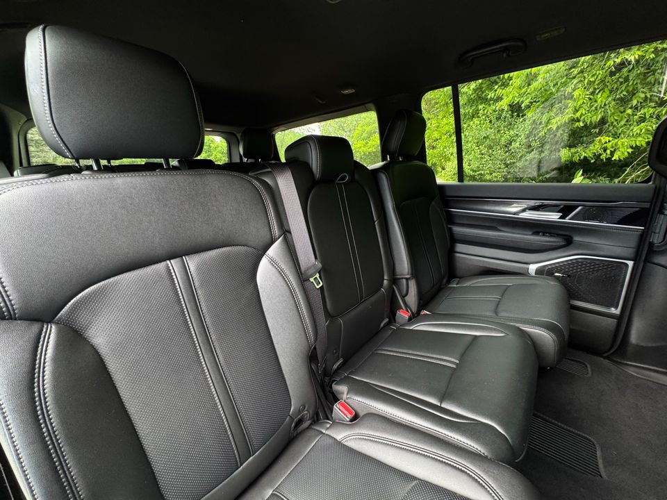 2024 Jeep Wagoneer