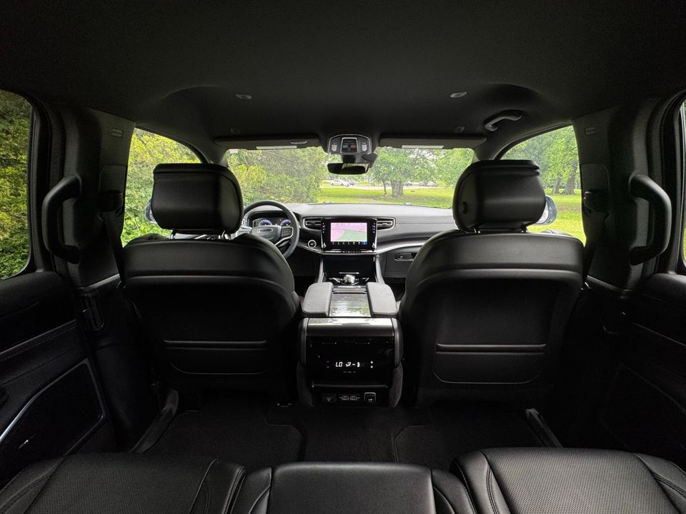 2024 Jeep Wagoneer