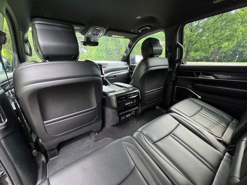 2024 Jeep Wagoneer