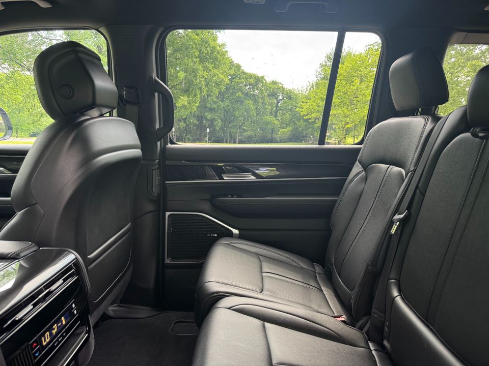 2024 Jeep Wagoneer