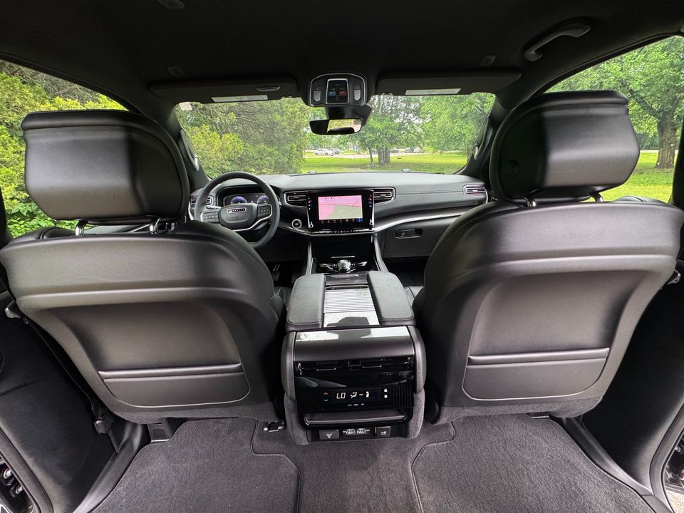 2024 Jeep Wagoneer