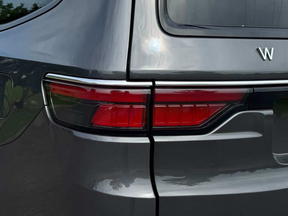 2024 Jeep Wagoneer