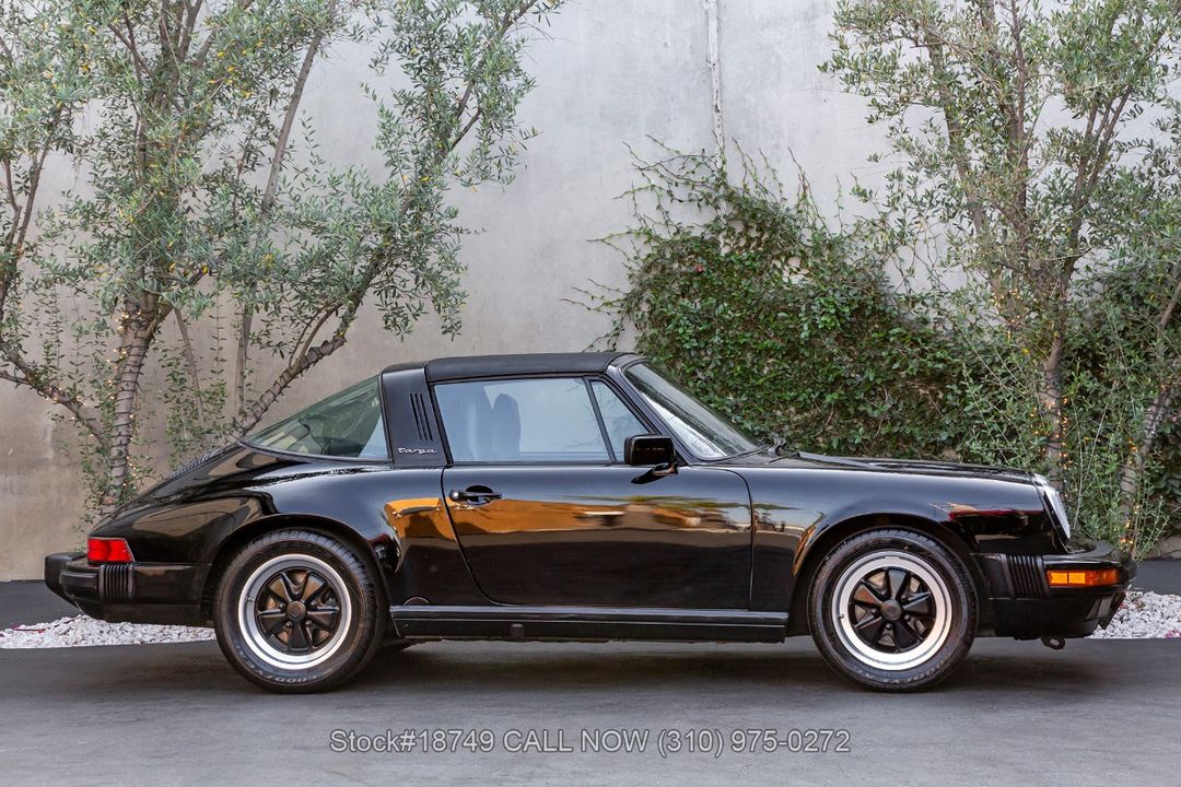 1987 Porsche Carrera