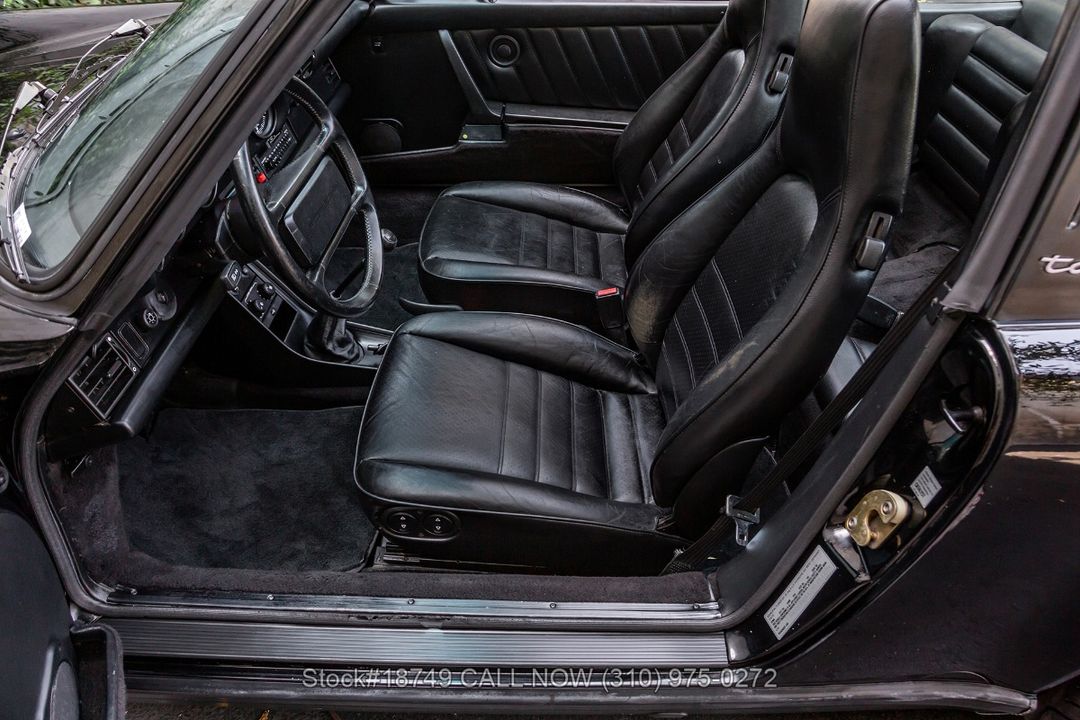 1987 Porsche Carrera