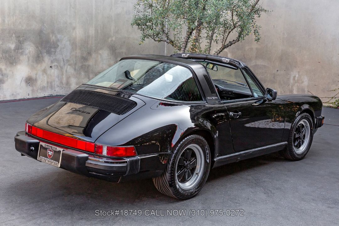 1987 Porsche Carrera