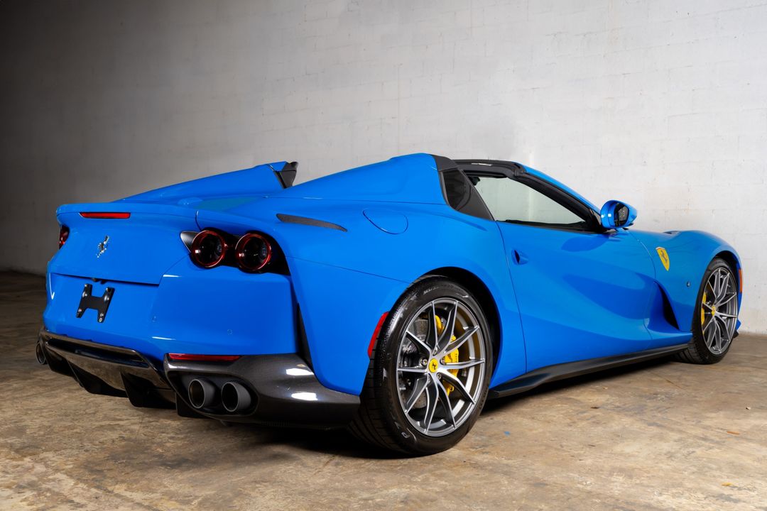 2022 Ferrari 812 GTS