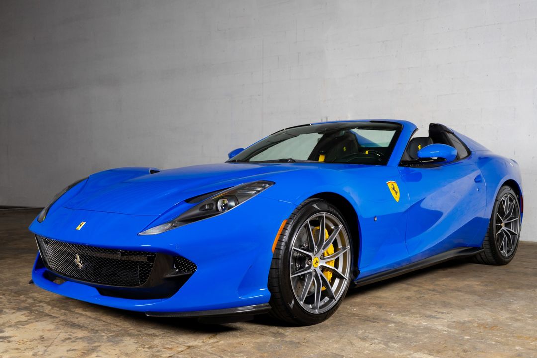 2022 Ferrari 812 GTS