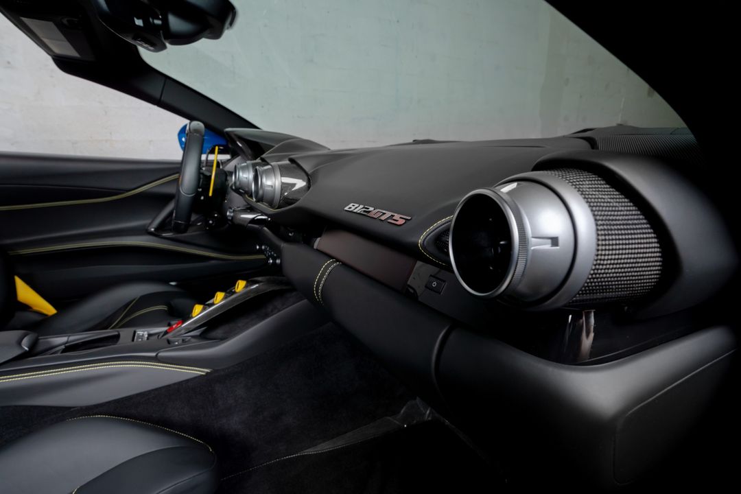 2022 Ferrari 812 GTS