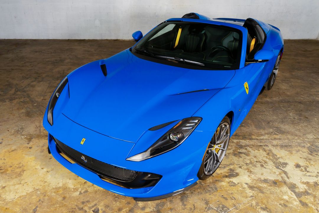 2022 Ferrari 812 GTS