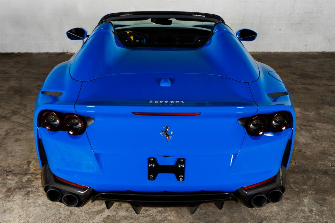 2022 Ferrari 812 GTS