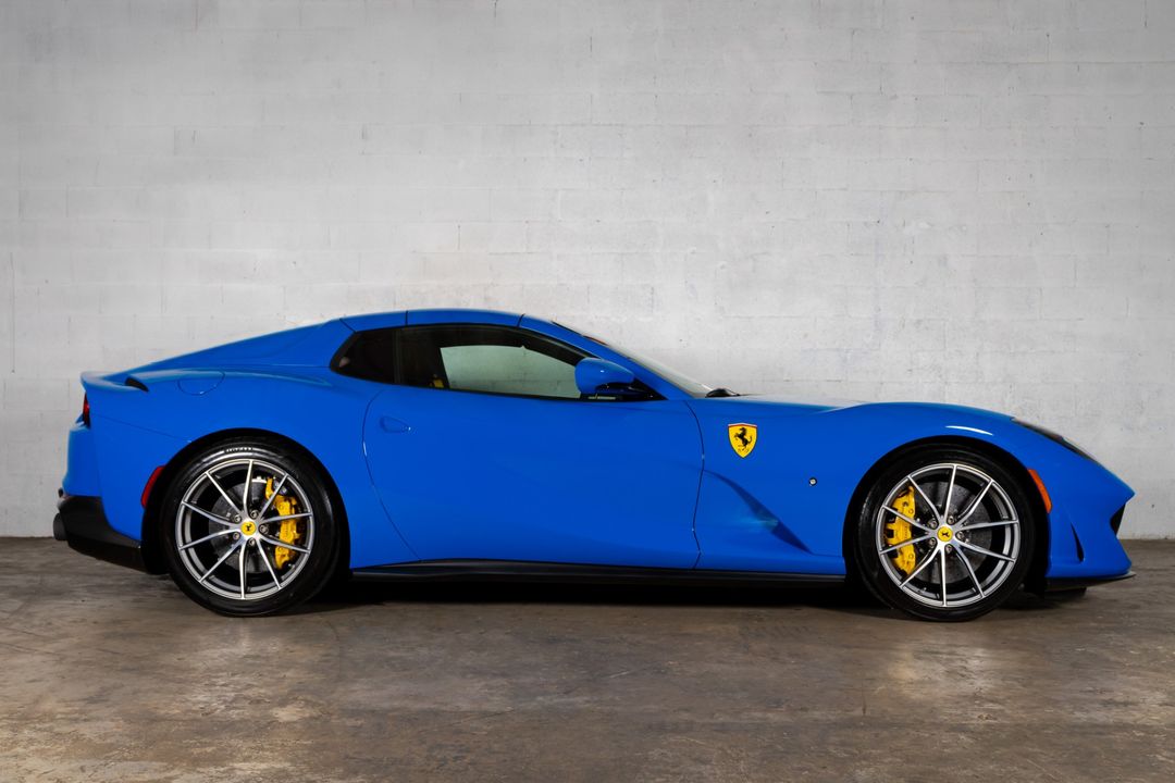 2022 Ferrari 812 GTS